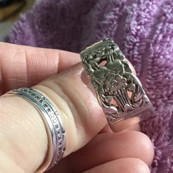 🔥 2 for 50$ 💥 Silver Cutlery Ring - Picture 2 of 4